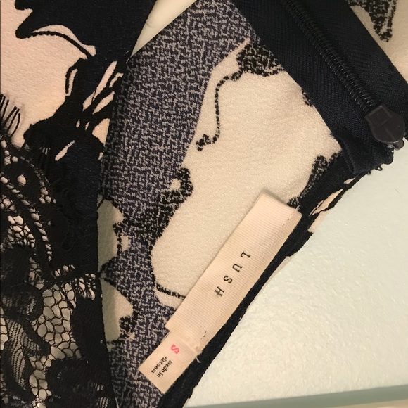 Cute floral dress - Picture 4 of 5